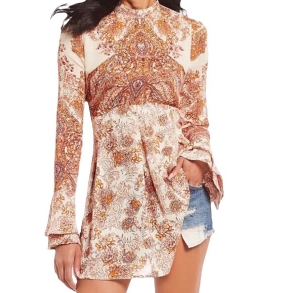 Free People Lady Luck Semi-Fitted Tunic Top in the Size XS - Picture 1 of 14